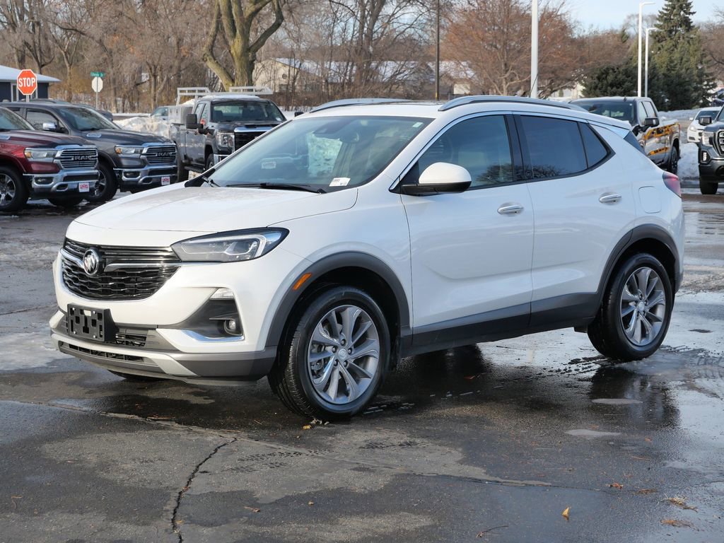 Used 2022 Buick Encore GX Essence w/ Experience Buick Package image 4