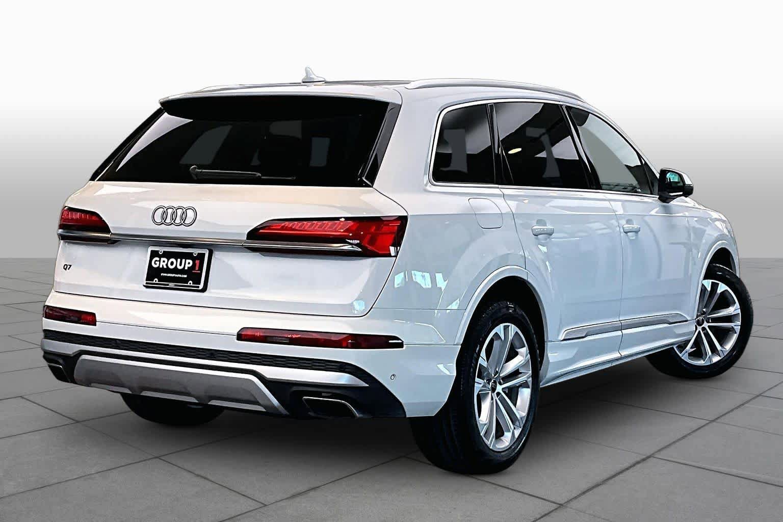 Used 2025 Audi Q7 2.0T Premium w/ Convenience Package AWD/4WD image 12