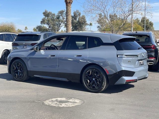 Used 2025 BMW iX M60 image 8