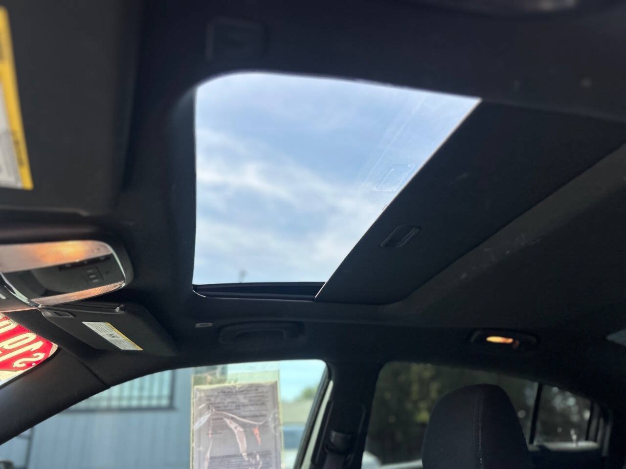 Used 2017 Dodge Charger R/T w/ Blacktop Package RWD image 15