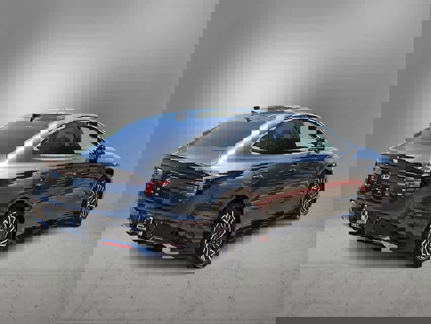 New 2025 Hyundai Sonata Limited image 8