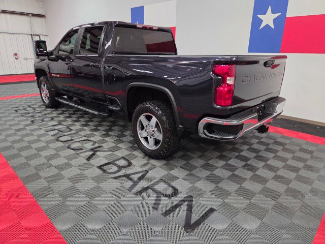 Used 2024 Chevrolet Silverado 2500 LT image 11
