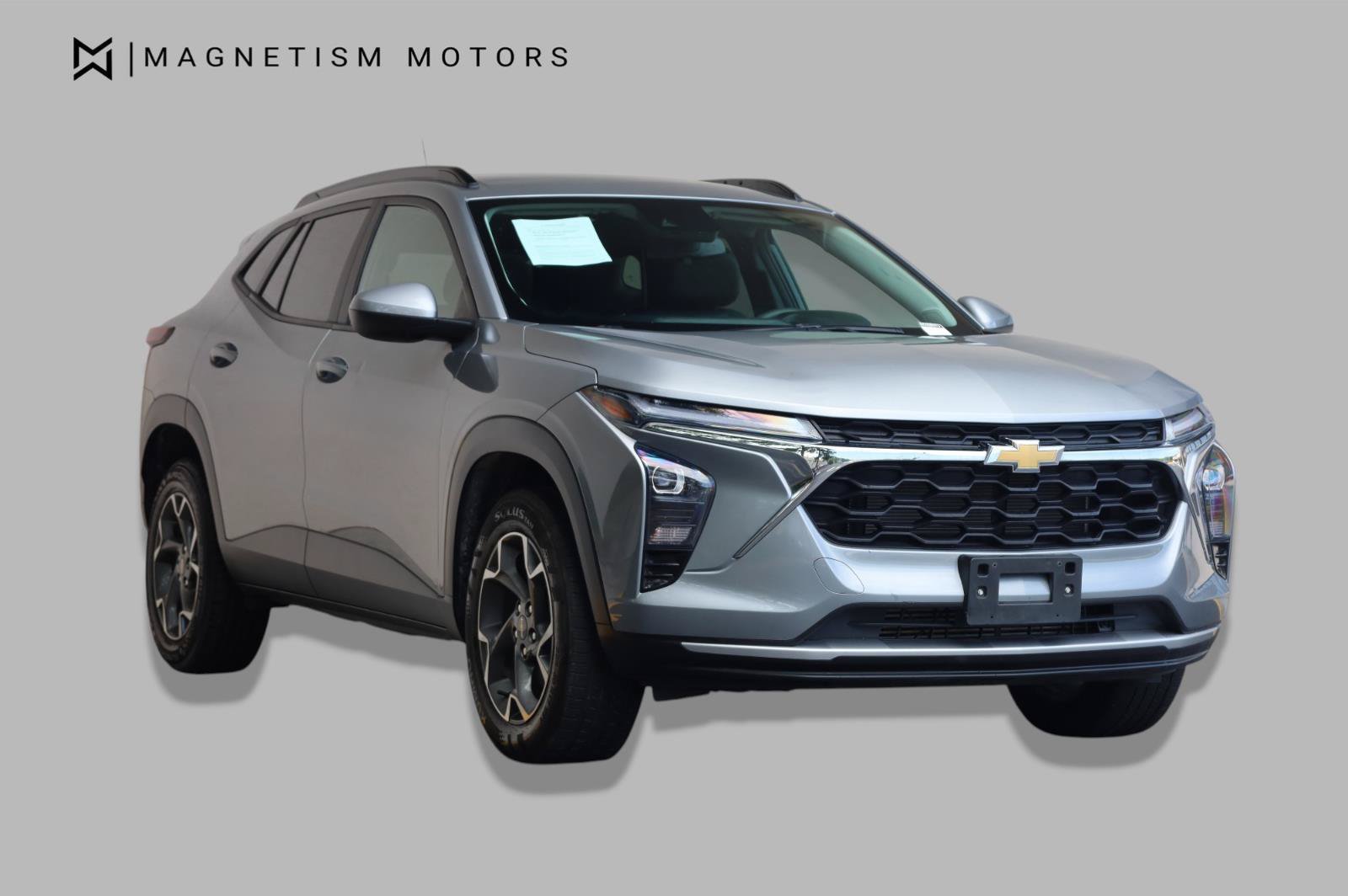 Used 2024 Chevrolet Trax LT FWD image 7