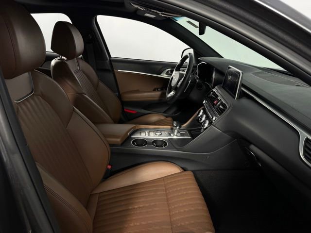 Used 2021 Genesis G70 2.0T w/ Elite Package image 16