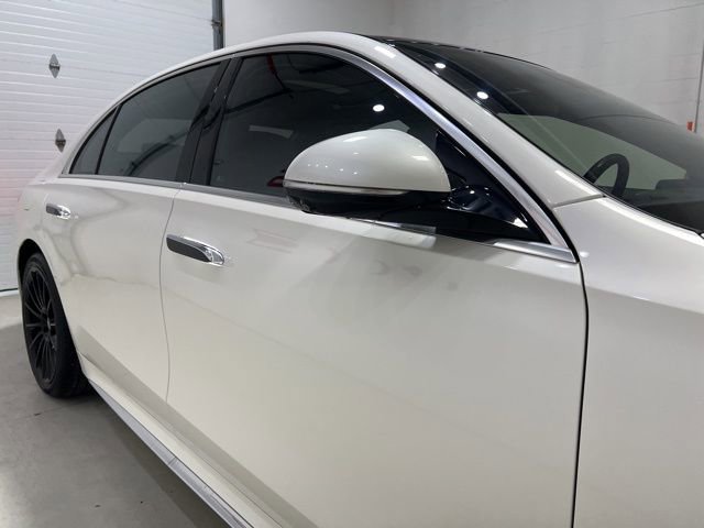 Used 2022 Mercedes-Benz S 500 4MATIC w/ AMG Line Package image 5