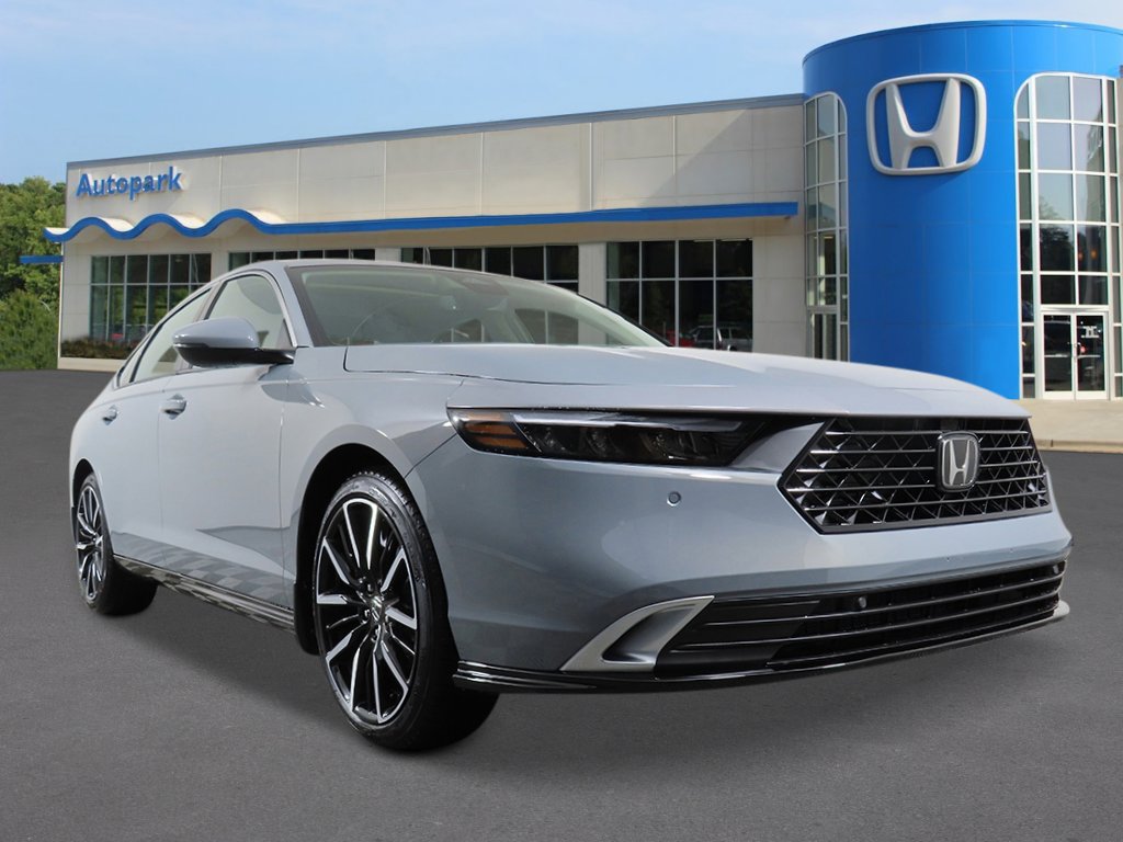 New 2026 Honda Accord Touring image 7