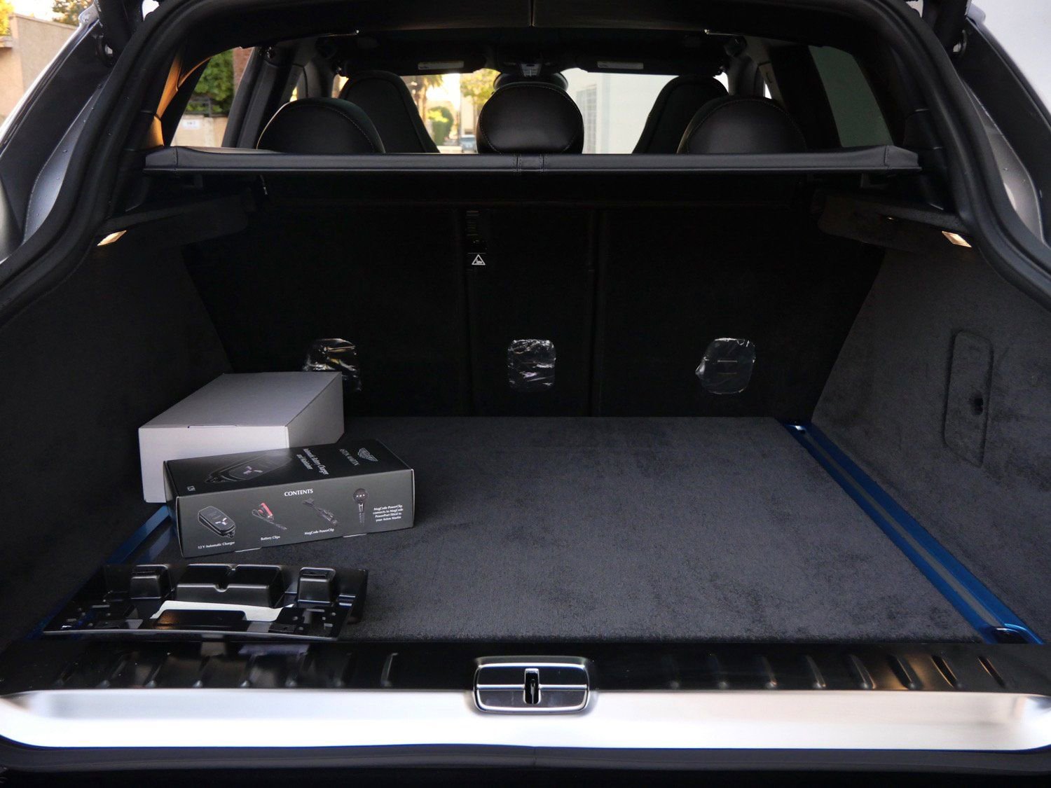 New 2026 Aston Martin DBX S image 25