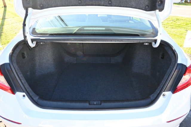 Used 2018 Honda Accord EX image 22