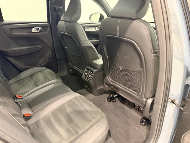 Used 2022 Volvo XC40 P8 Recharge Plus AWD/4WD image 29