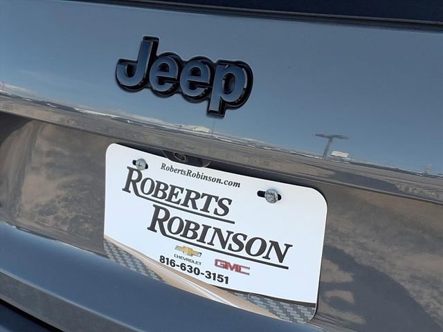 Used 2023 Jeep Cherokee Altitude Lux image 32