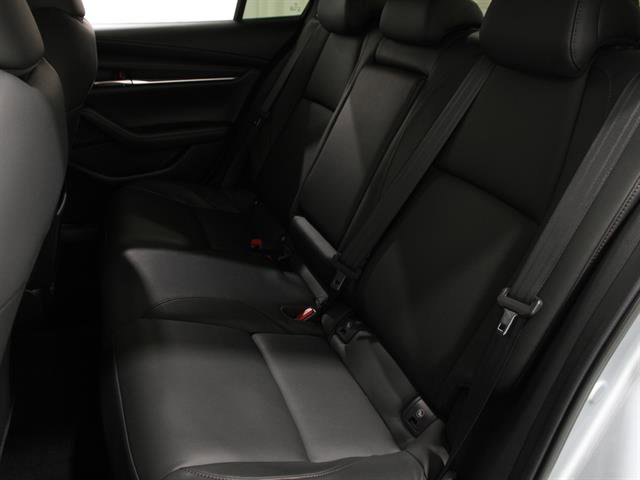 Used 2020 MAZDA MAZDA3 Sedan w/ Preferred Package image 17