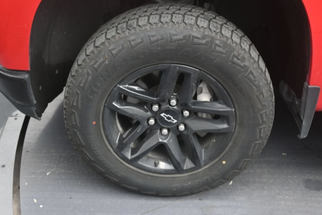 Used 2021 Chevrolet Silverado 1500 LT Trail Boss AWD/4WD image 9
