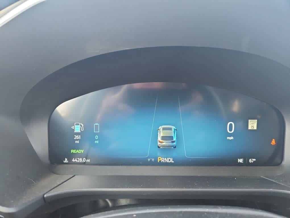 Used 2025 Ford Escape SE w/ PHEV Premium Package image 17