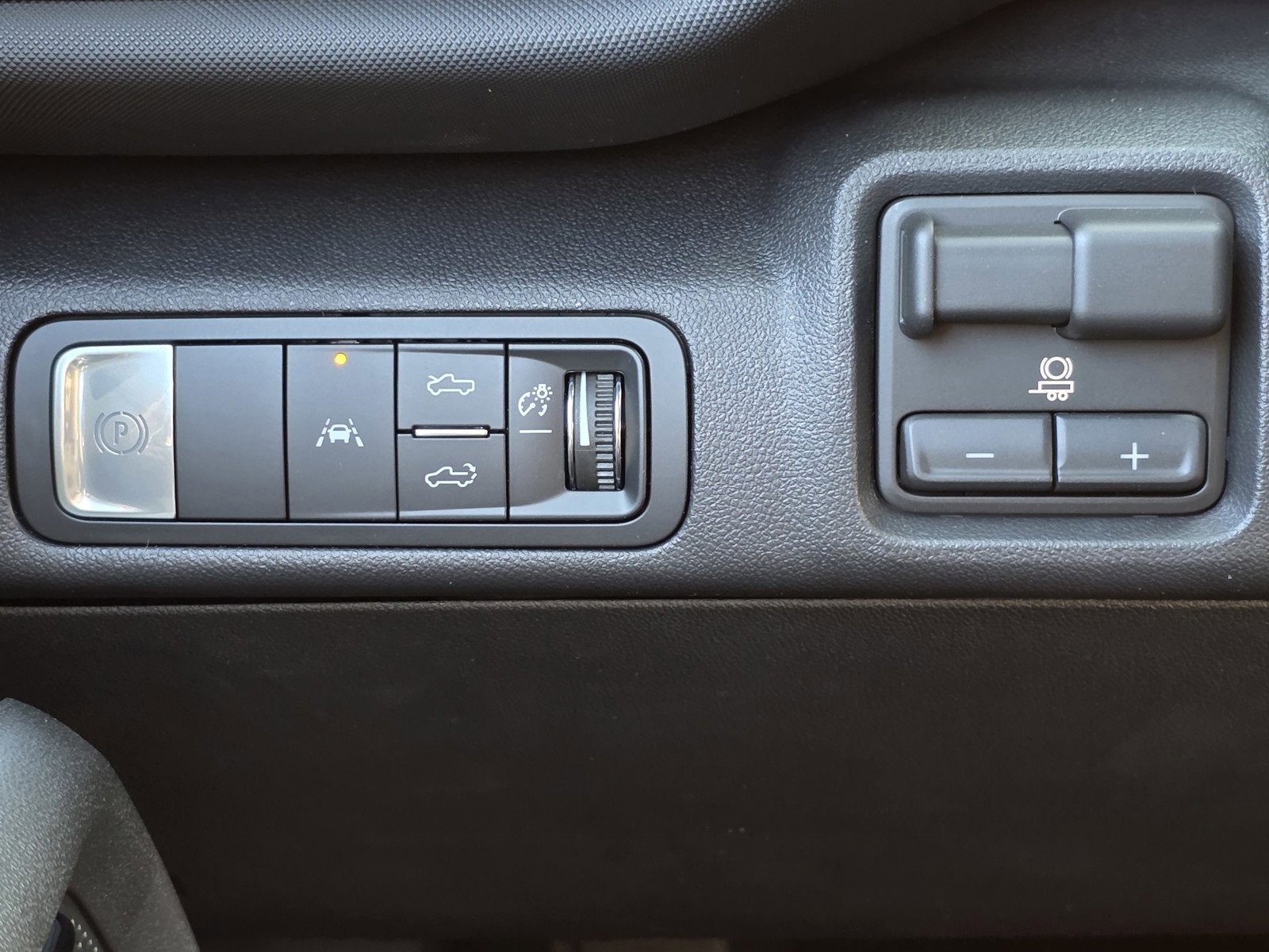 New 2026 Chevrolet Silverado EV Trail Boss image 35