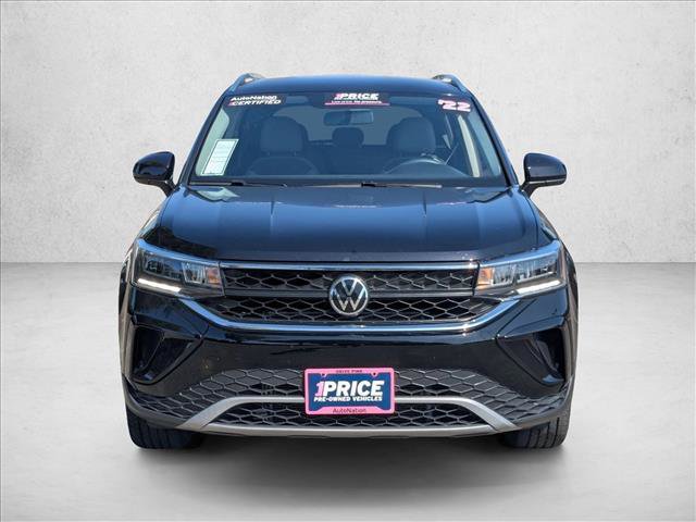 Used 2022 Volkswagen Taos SE FWD image 2