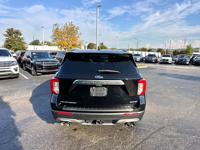 Used 2024 Ford Explorer Platinum w/ Technology Package AWD/4WD image 9