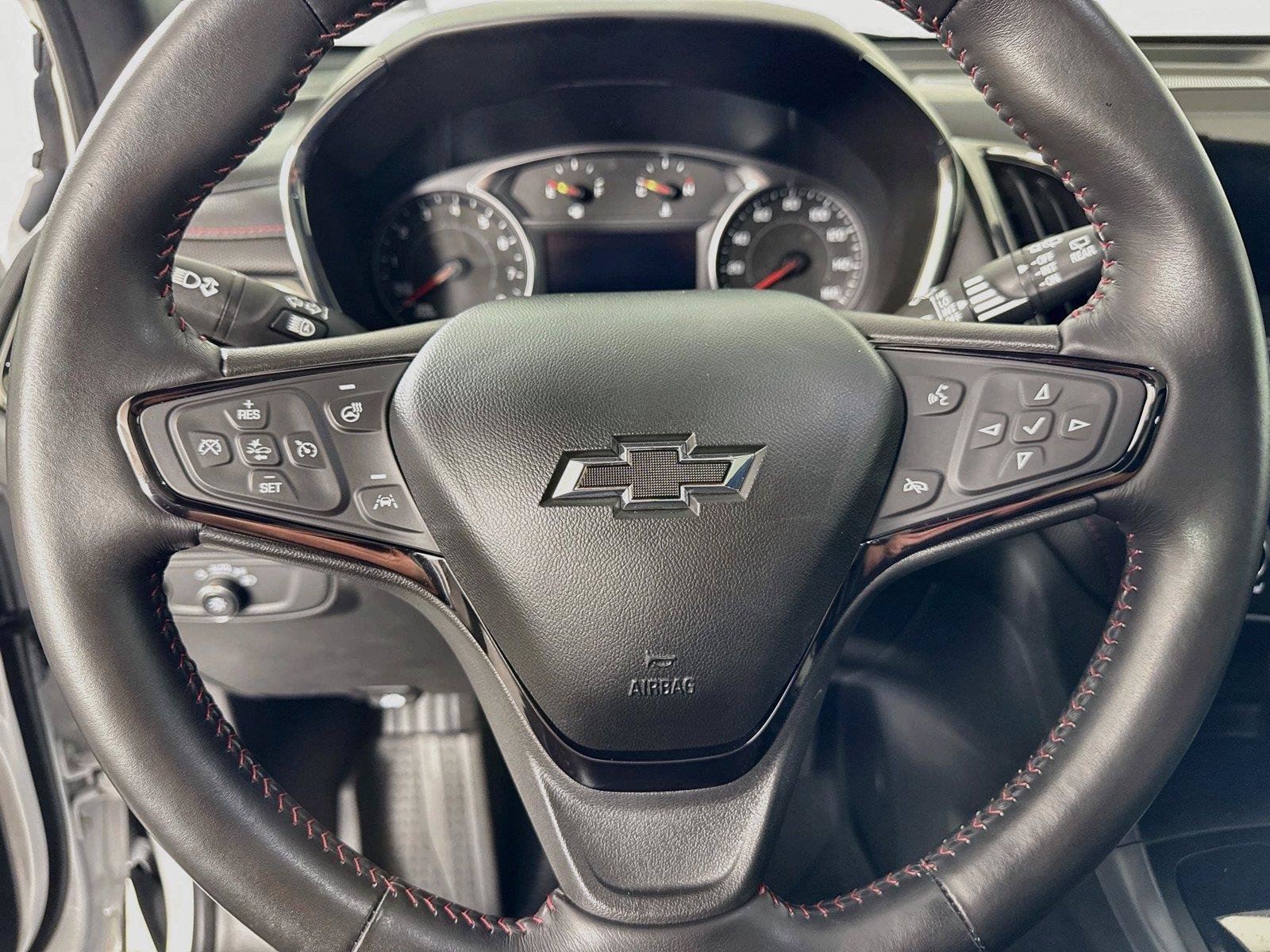 Used 2022 Chevrolet Equinox RS w/ RS Leather Package FWD image 17