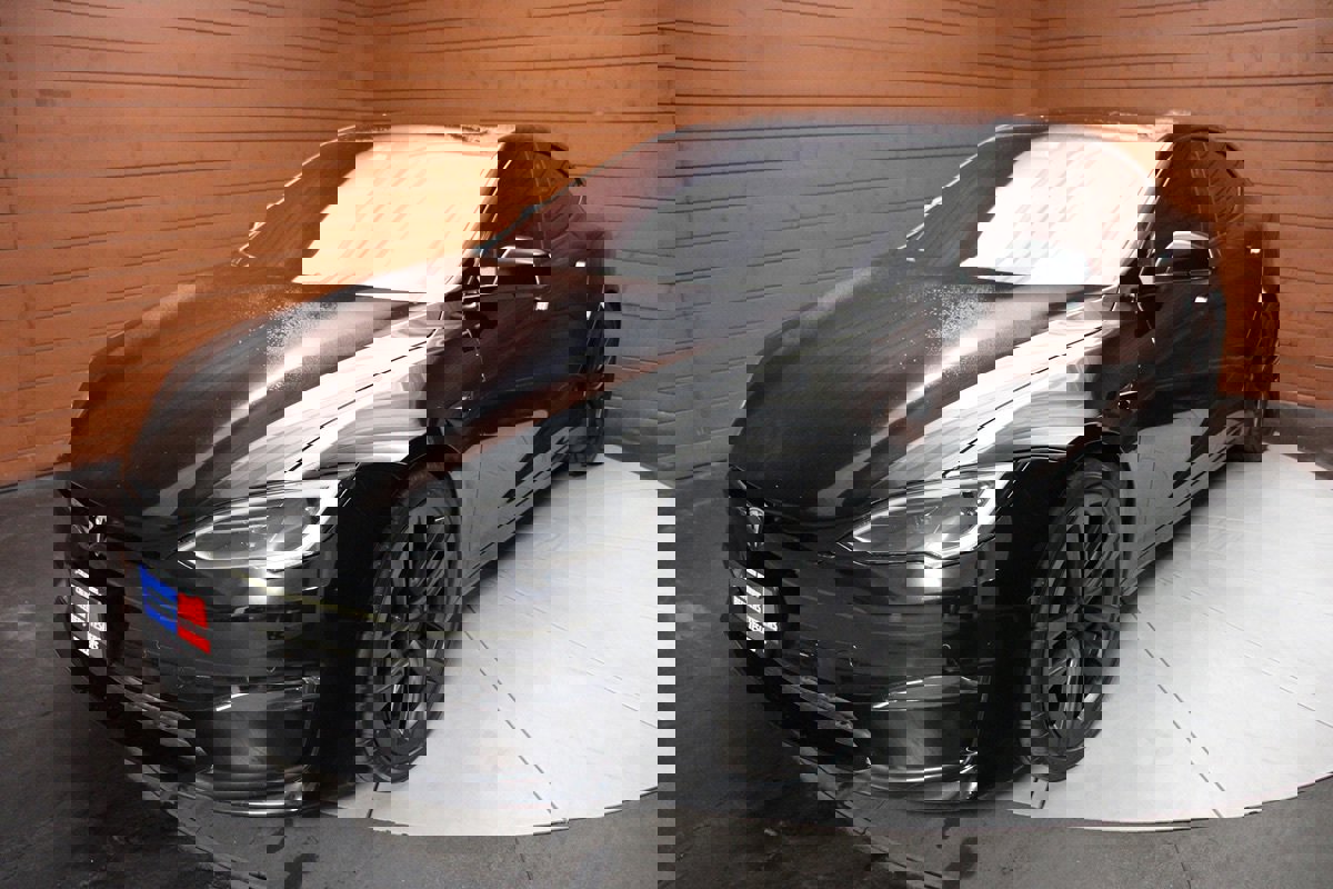 Used 2022 Tesla Model S Plaid image 6