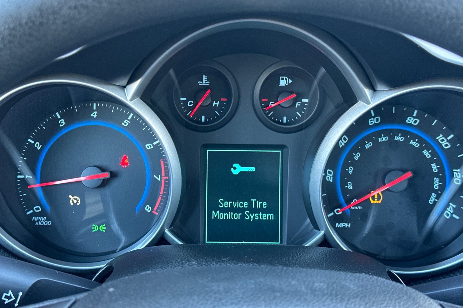 Used 2015 Chevrolet Cruze LT FWD image 21