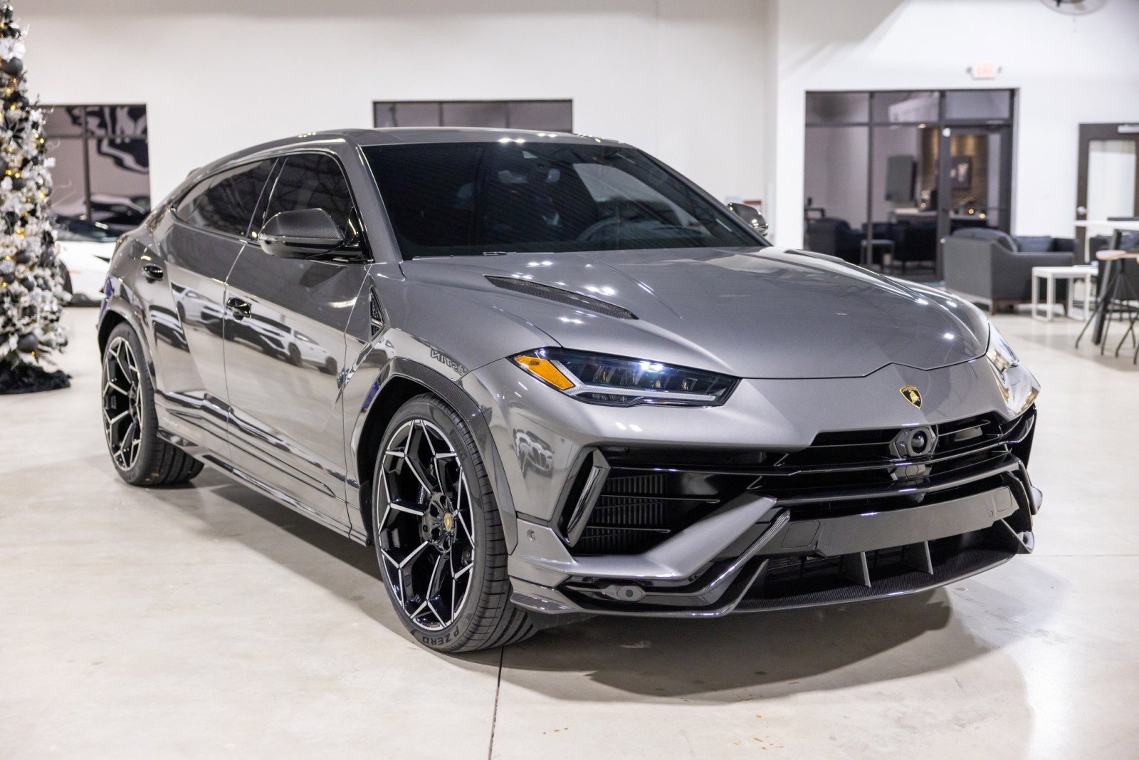 Used 2023 Lamborghini Urus Performante image 10