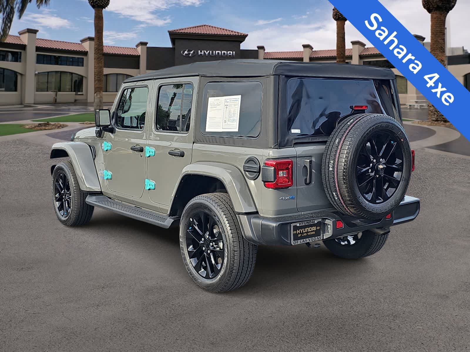 Used 2021 Jeep Wrangler Unlimited Sahara AWD/4WD image 6