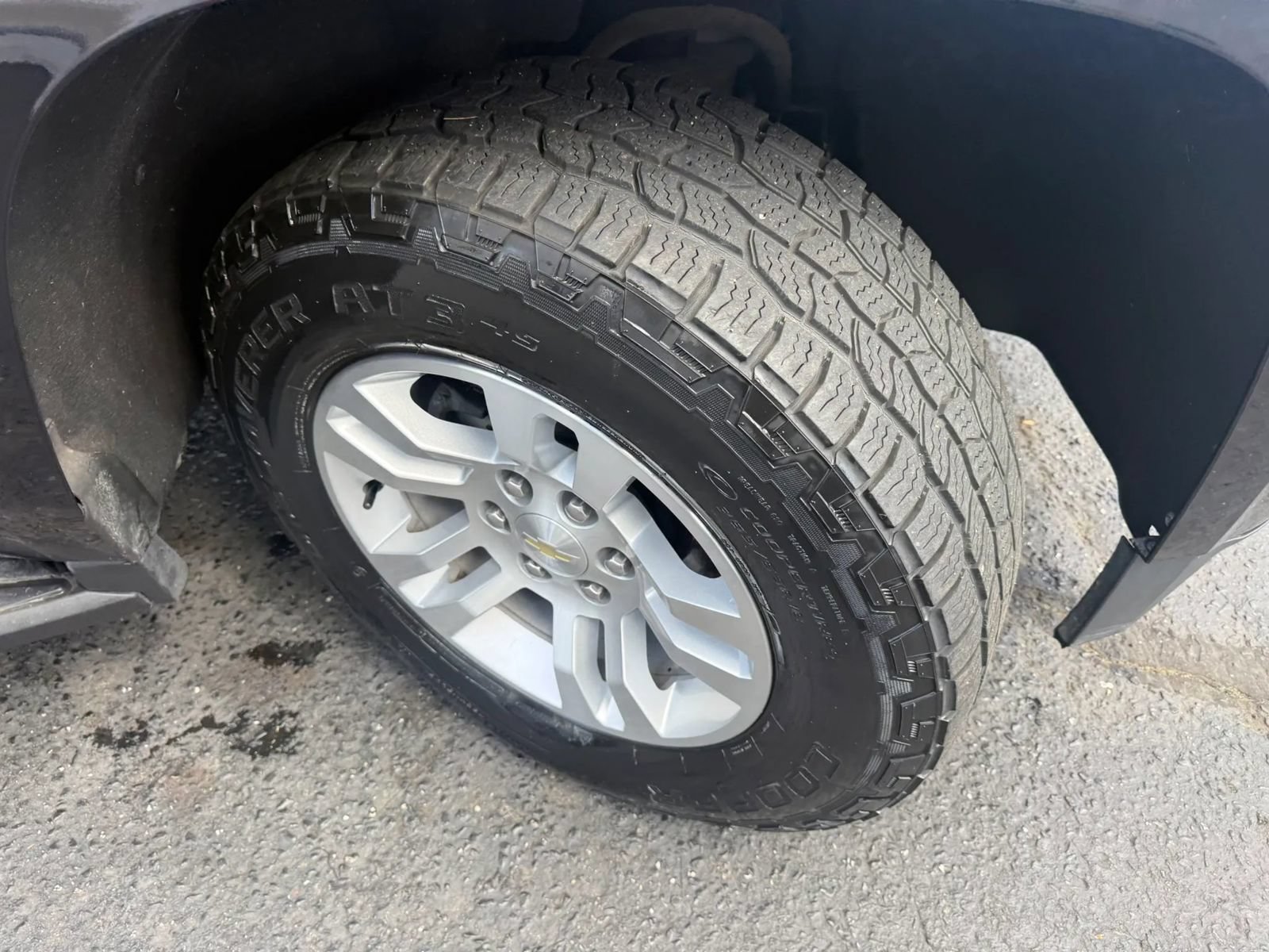 Used 2019 Chevrolet Suburban LT AWD/4WD image 54