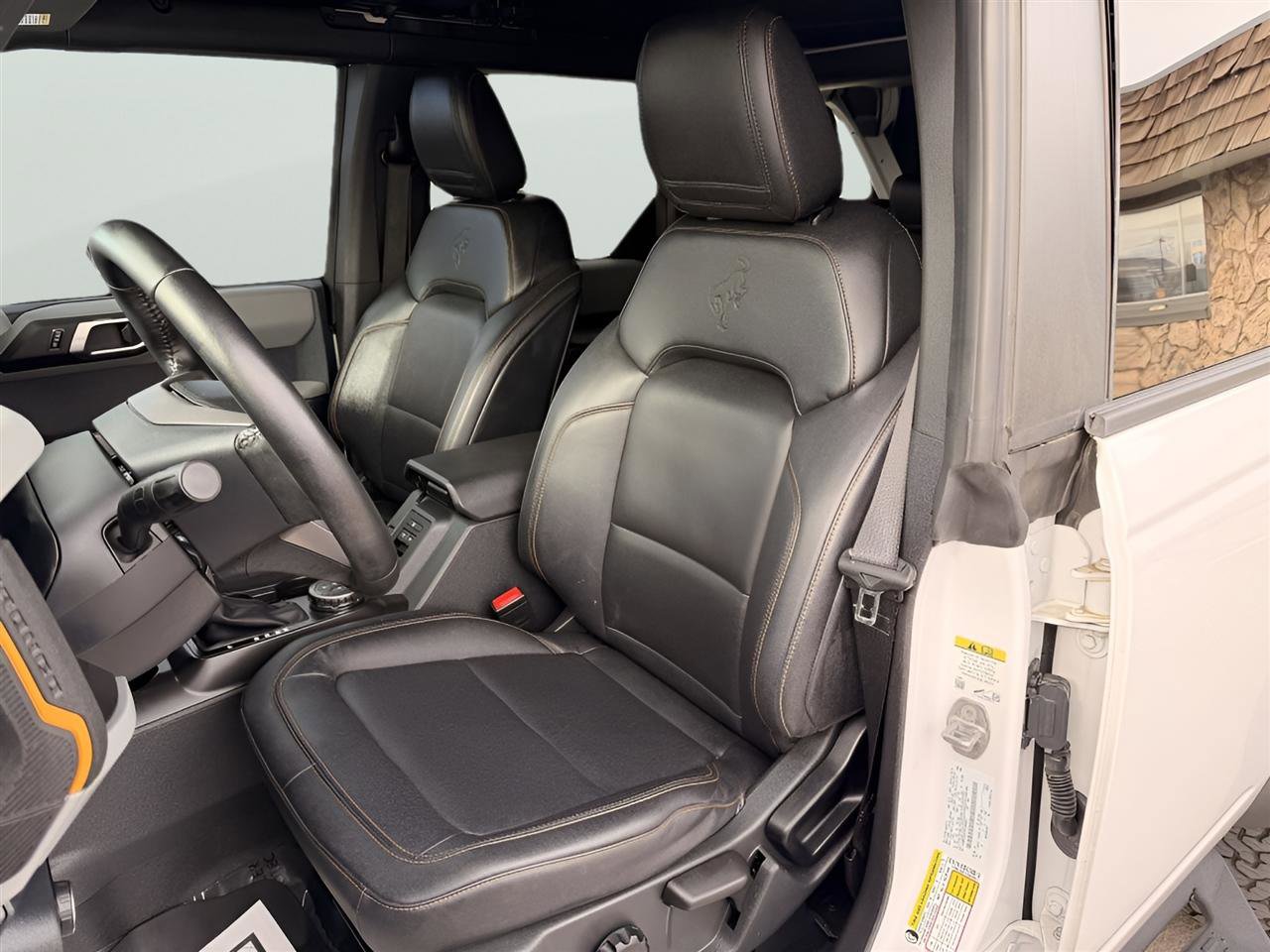Used 2023 Ford Bronco Badlands image 13