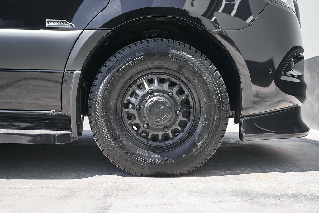 Used 2024 Mercedes-Benz Sprinter 3500 w/ Parking Package image 72