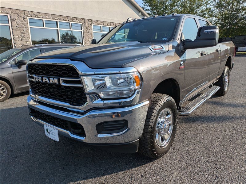 Used 2024 RAM 2500 Tradesman w/ Chrome Appearance Group image 2