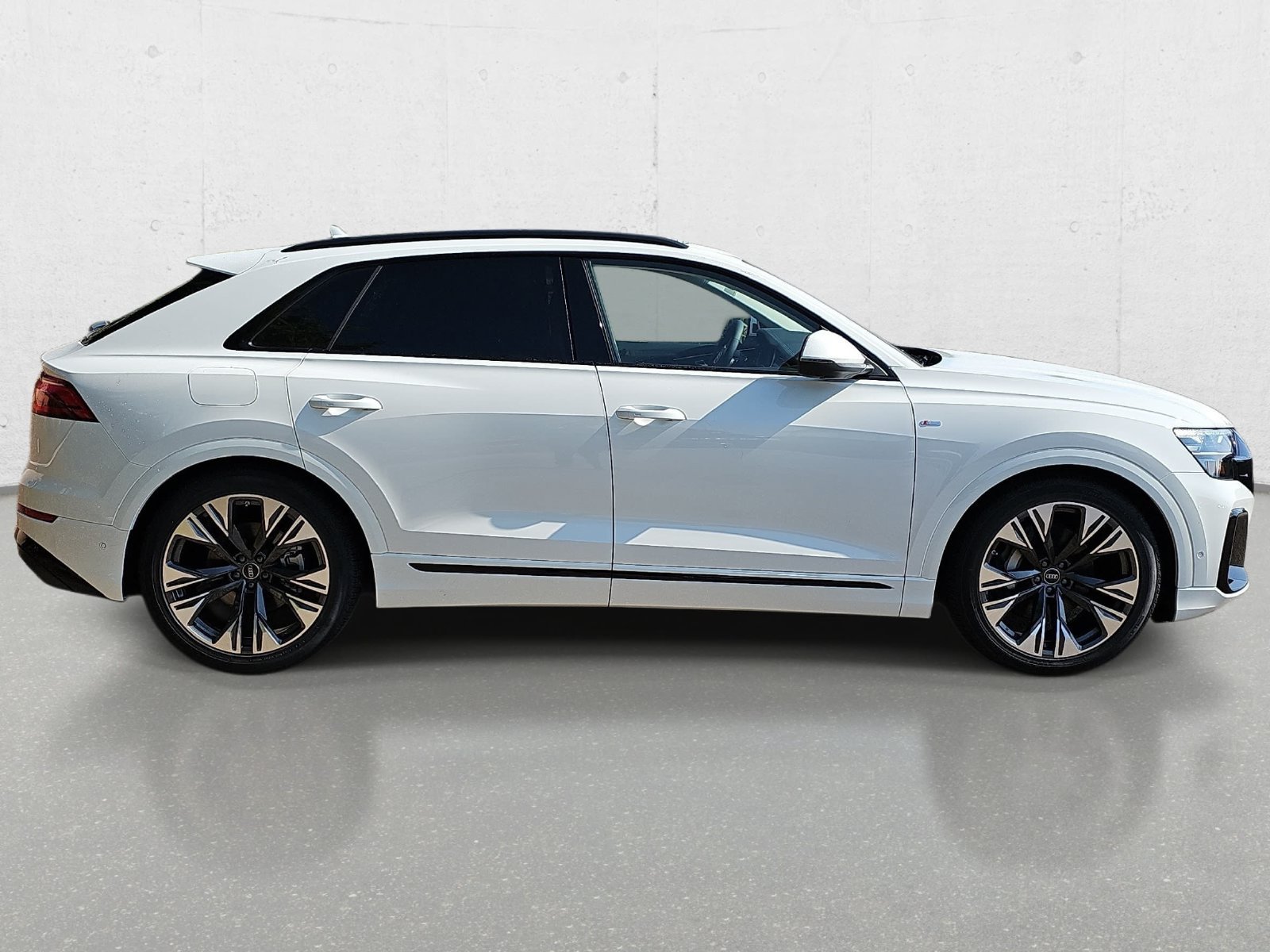 New 2026 Audi Q8 Premium Plus AWD/4WD image 4