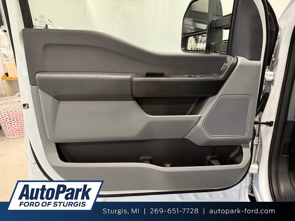 New 2026 Ford F250 XL AWD/4WD image 18