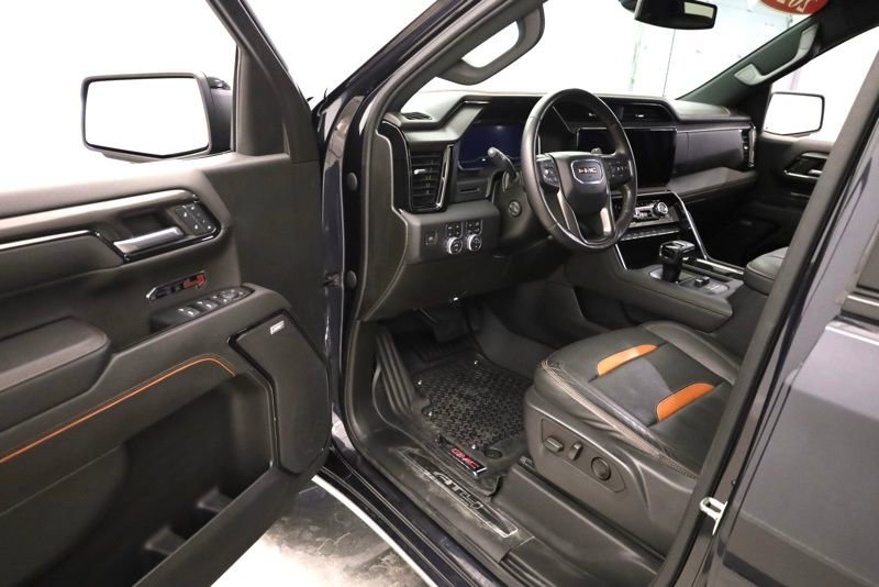 Used 2023 GMC Sierra 1500 AT4 w/ AT4 Premium Package image 9