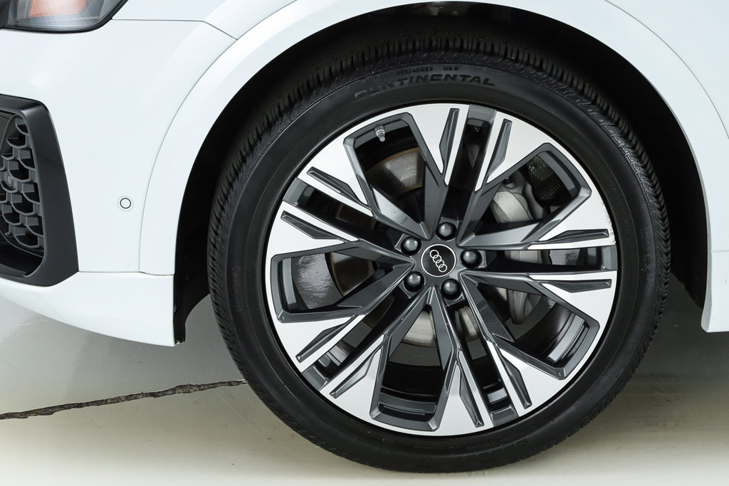 Used 2026 Audi Q8 Premium Plus w/ Premium Plus Package AWD/4WD image 9