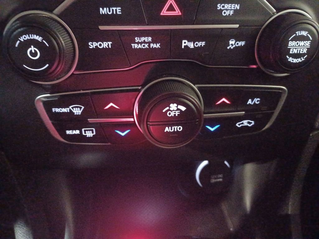 Used 2022 Dodge Charger GT image 17