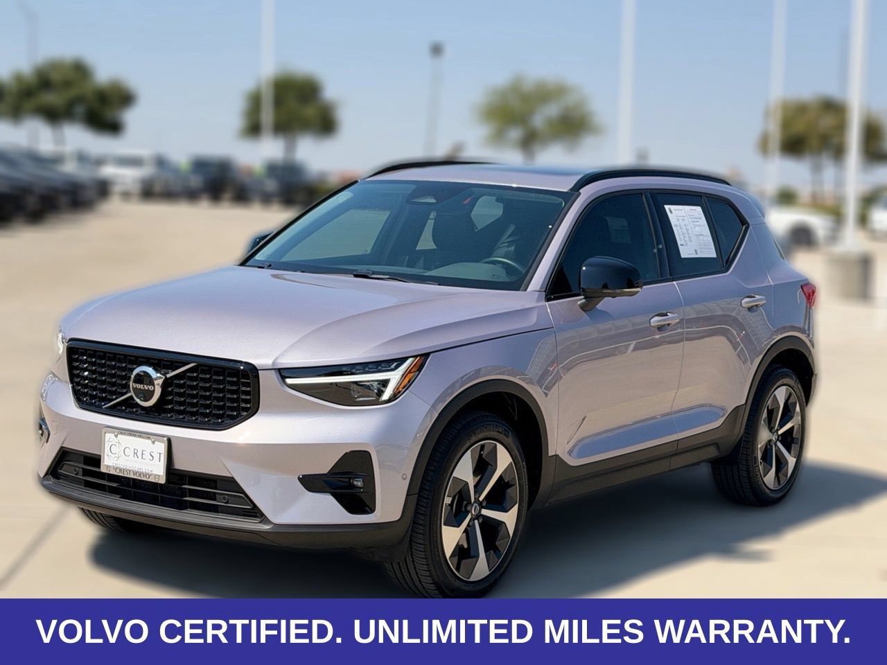 Certified 2026 Volvo XC40 B5 Plus AWD/4WD image 2