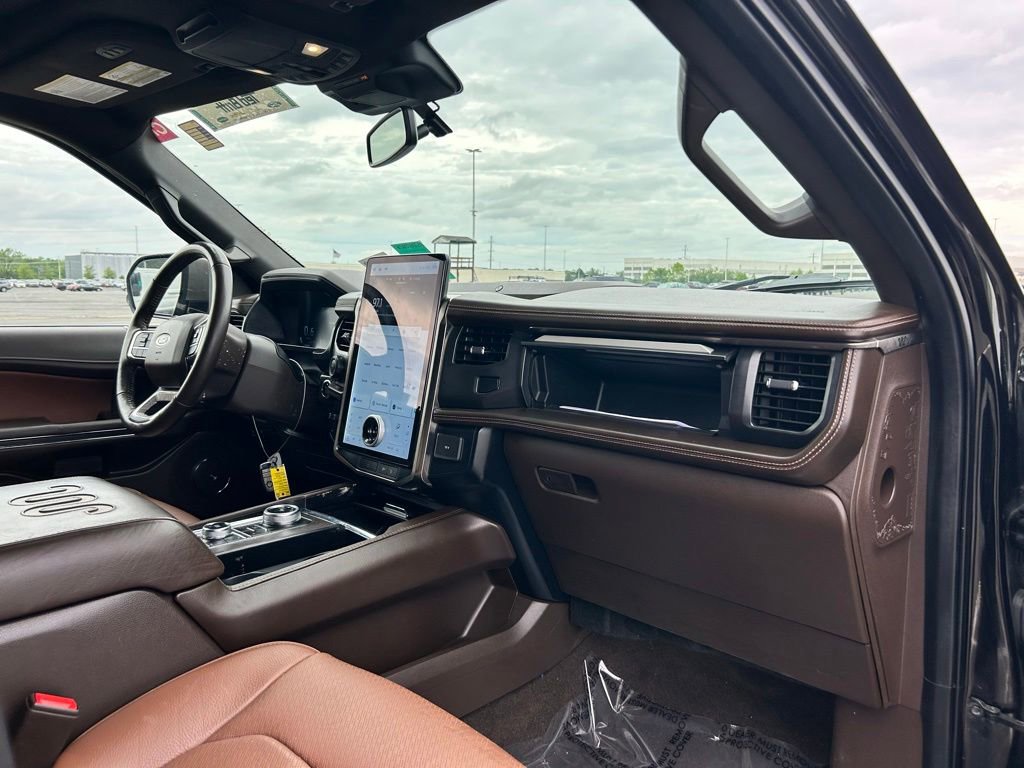 Used 2023 Ford Expedition Max King Ranch AWD/4WD image 10