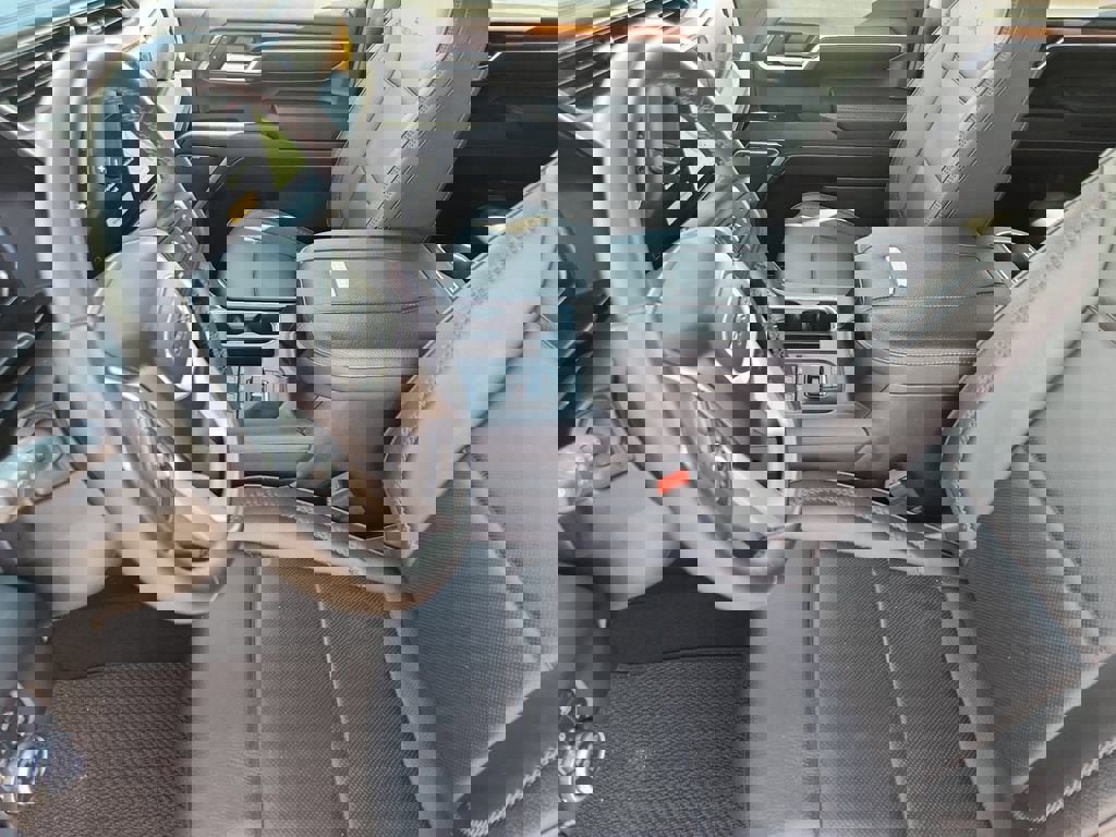 Used 2025 GMC Sierra 2500 Denali w/ Denali Reserve Package image 9