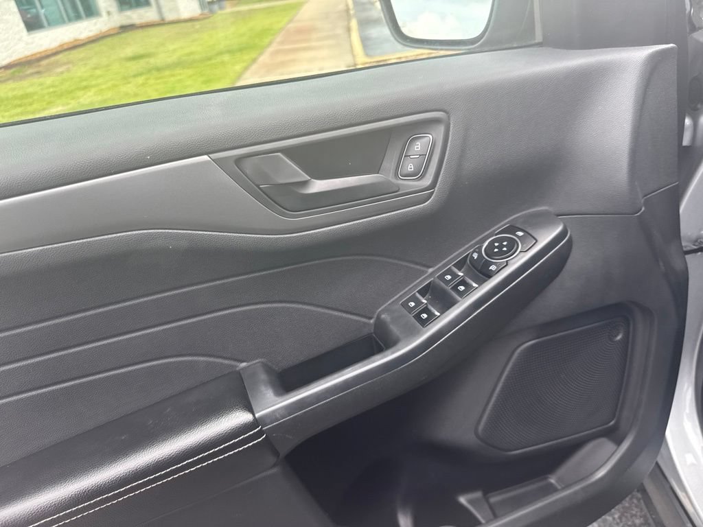 Used 2023 Ford Escape Active AWD/4WD image 11