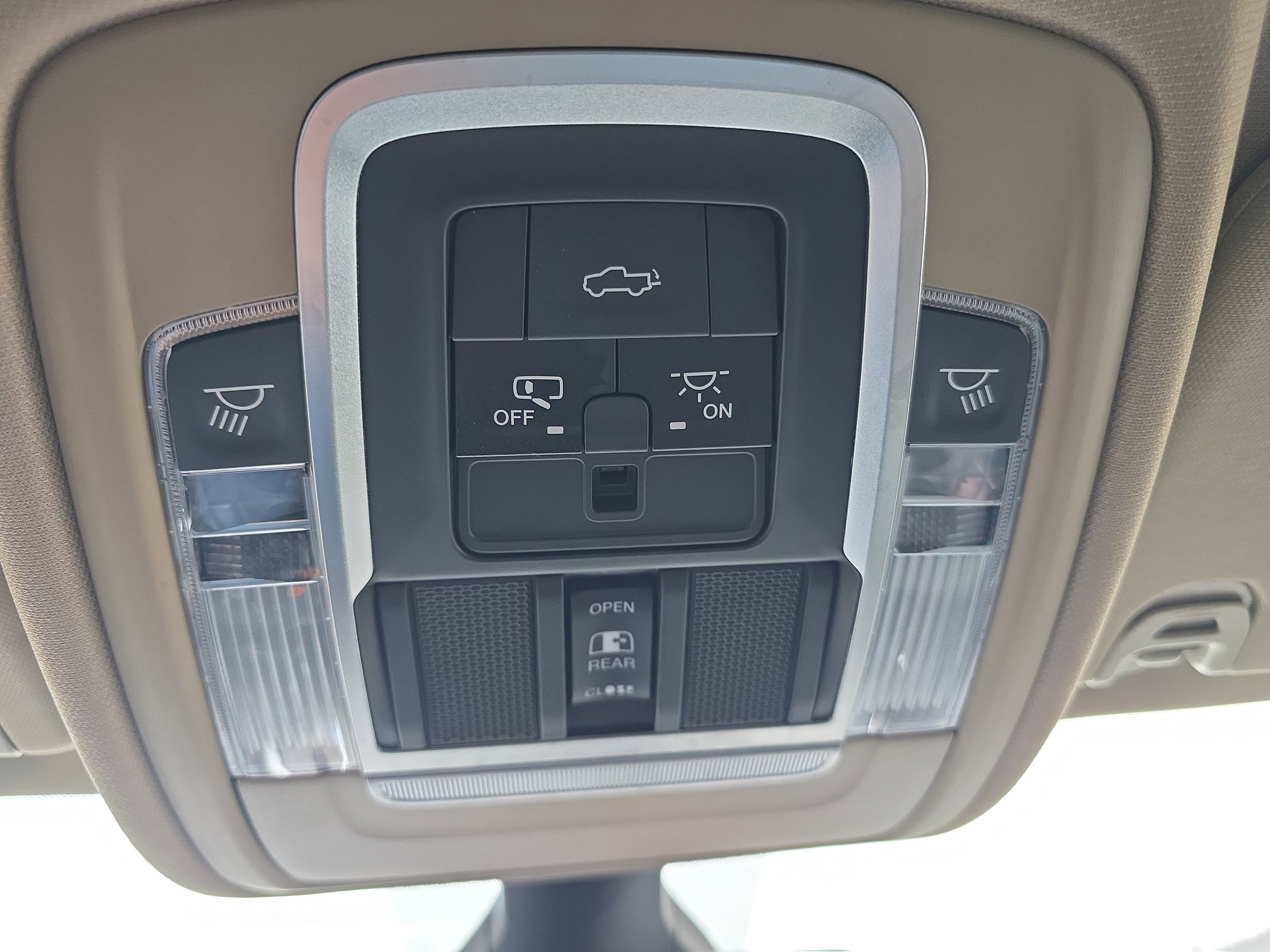 Used 2020 RAM 1500 Laramie image 34