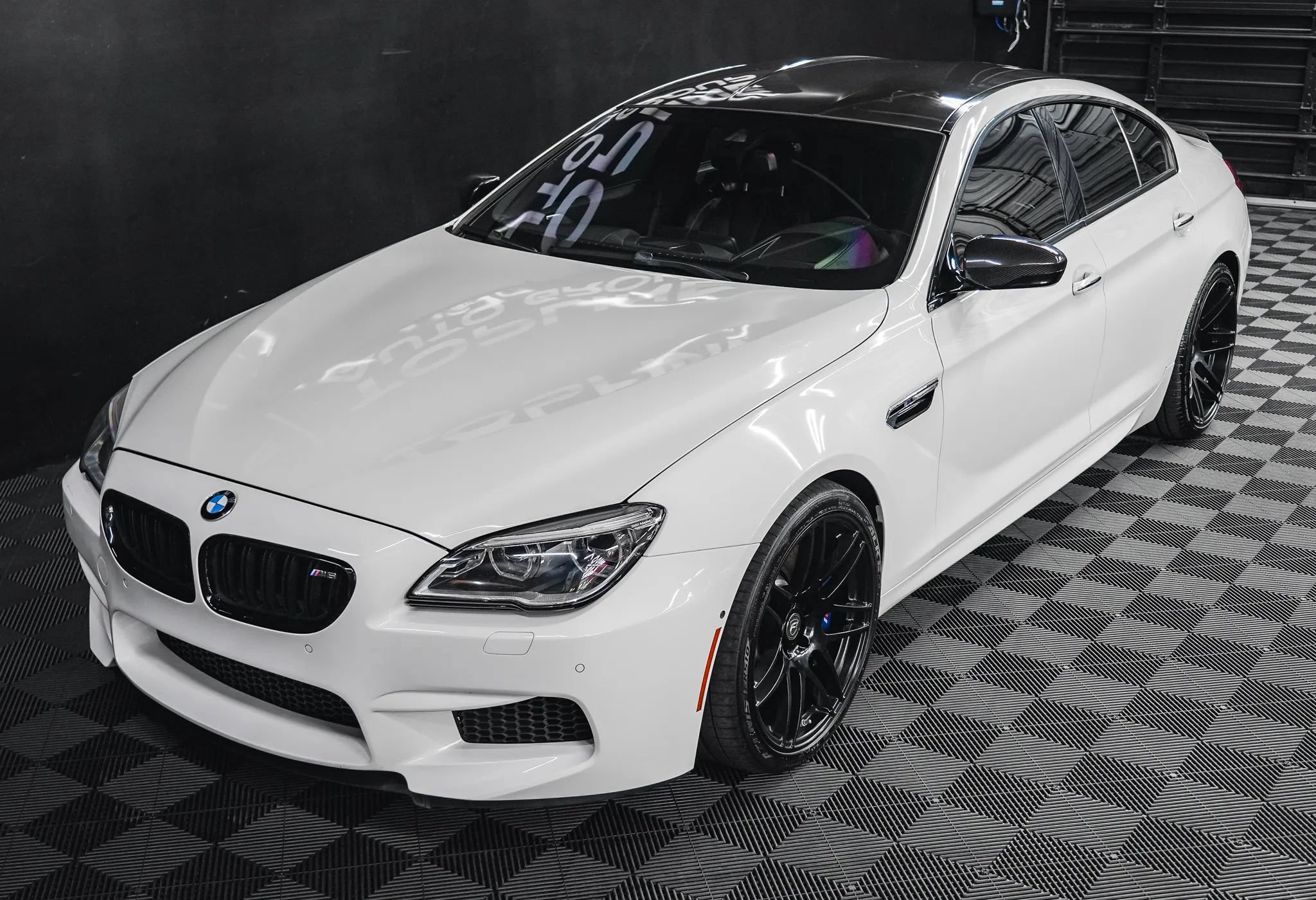 Used 2016 BMW M6 Gran Coupe w/ Executive Package RWD image 32