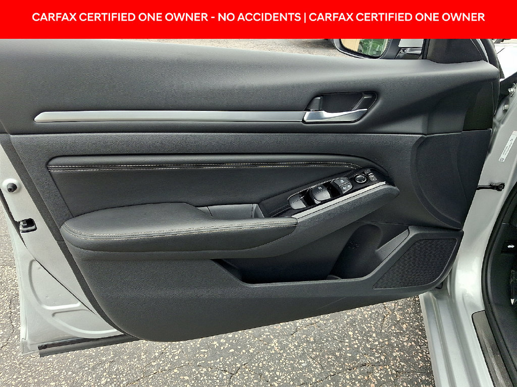 Used 2022 Nissan Altima 2.5 SL FWD image 2