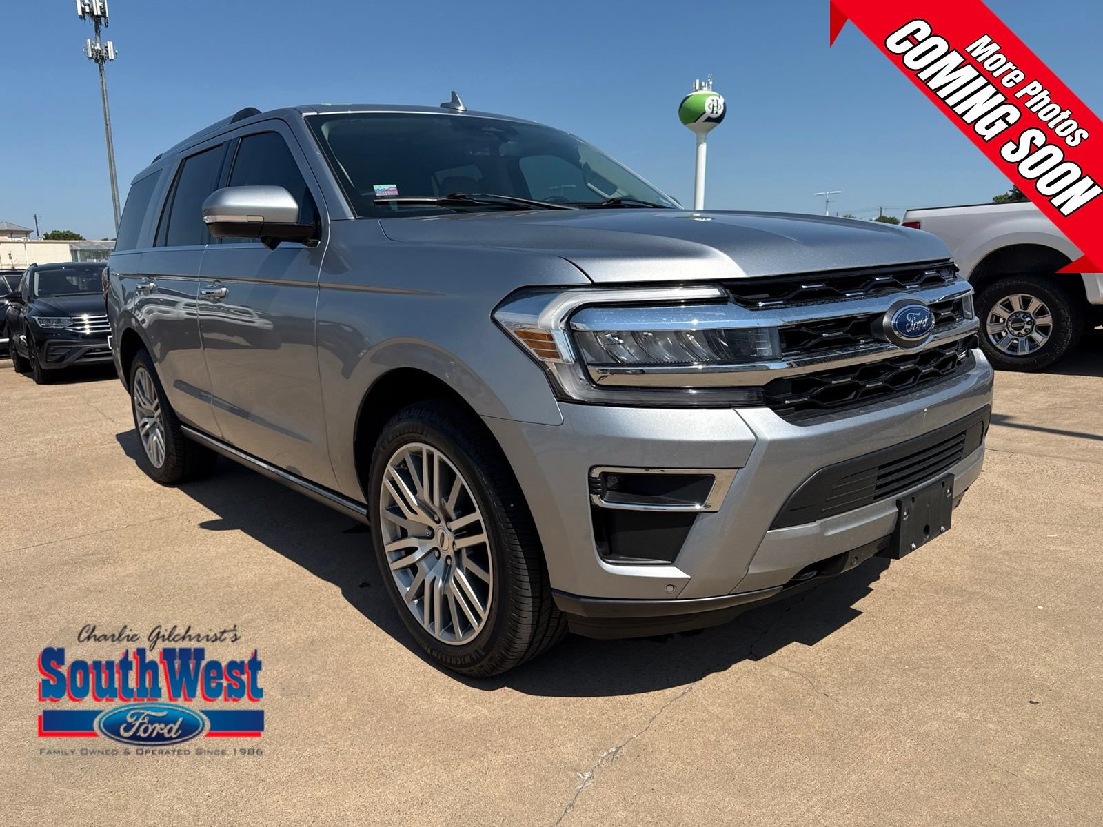 Used 2023 Ford Expedition Limited AWD/4WD image 1