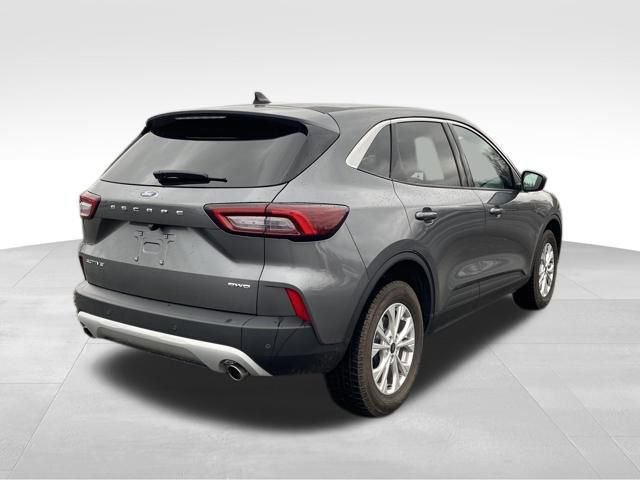 Used 2023 Ford Escape Active AWD/4WD image 3