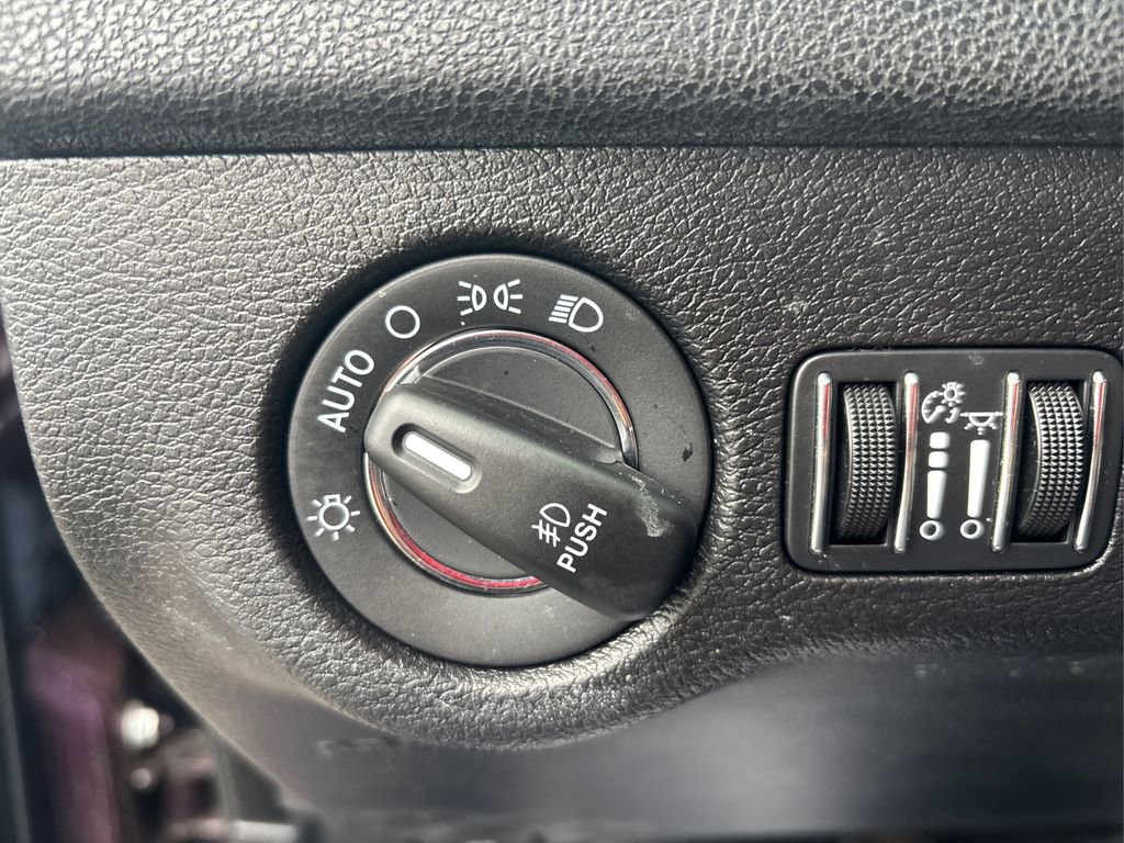 Used 2021 Chrysler 300 Touring L image 24