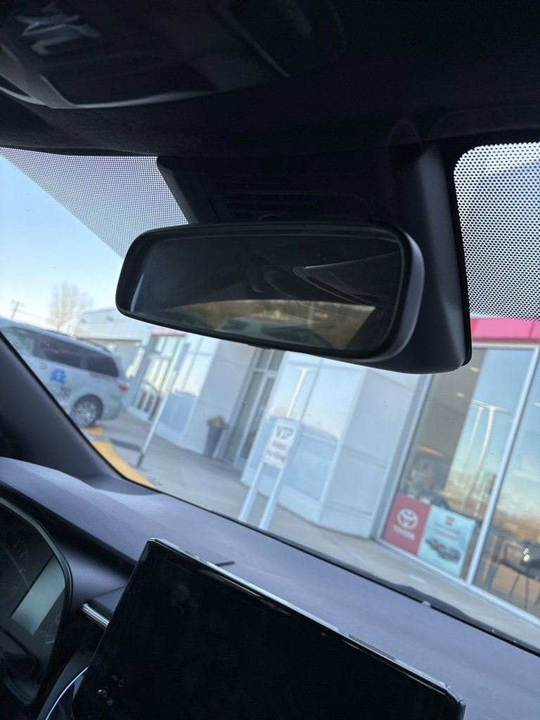 New 2023 Toyota Corolla SE image 13