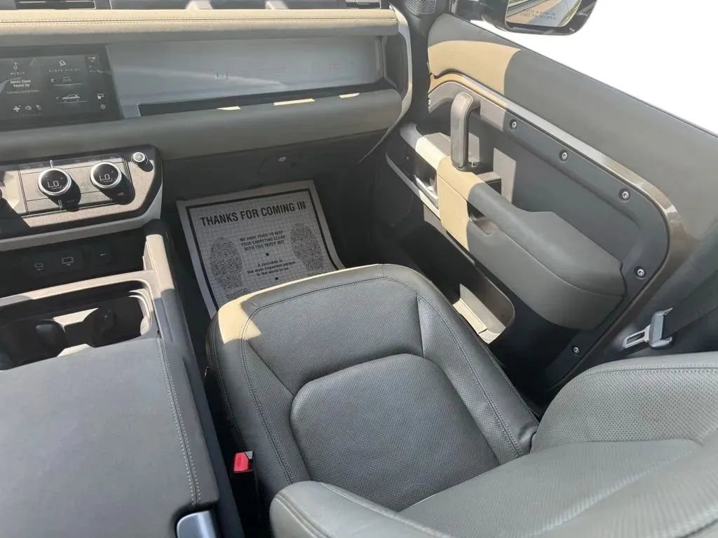 Used 2023 Land Rover Defender 110 S AWD/4WD image 20