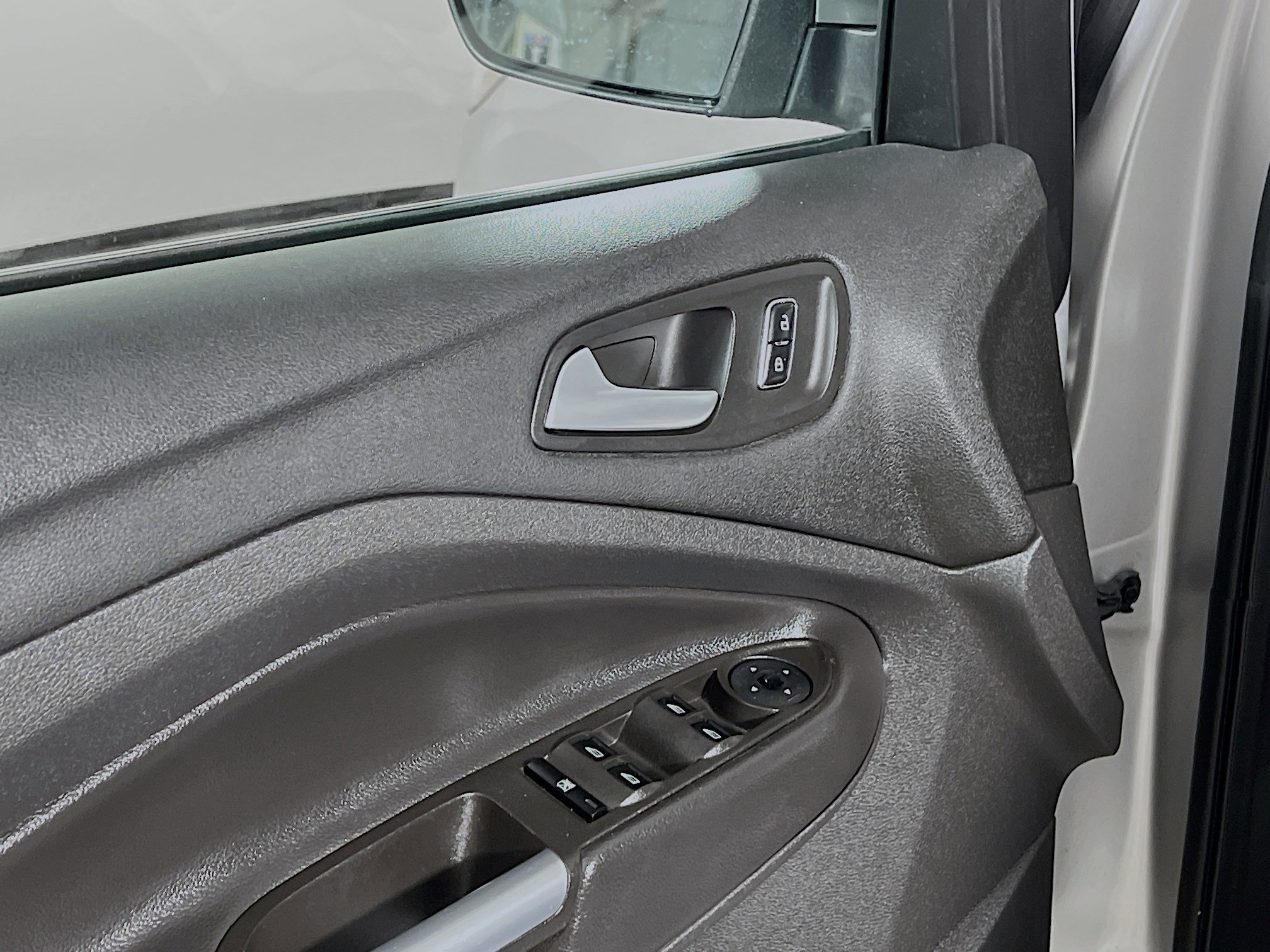 Used 2014 Ford Escape SE w/ Equipment Group 201A image 17