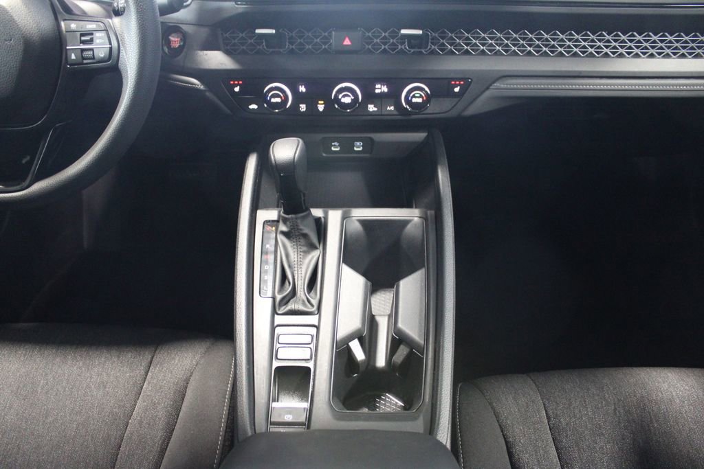 Used 2023 Honda Accord EX image 27