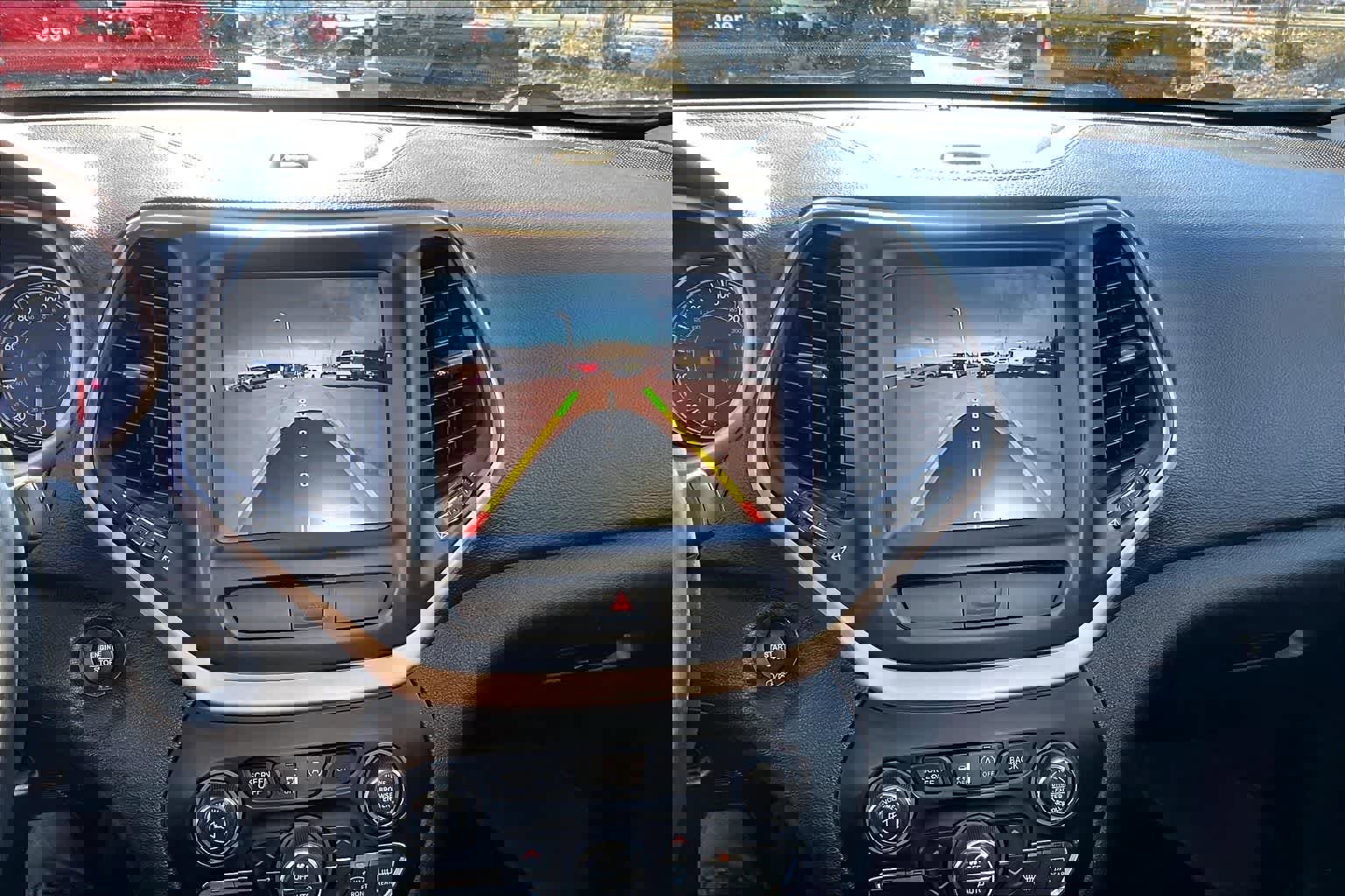 Used 2017 Jeep Cherokee Latitude w/ Comfort/Convenience Group image 27