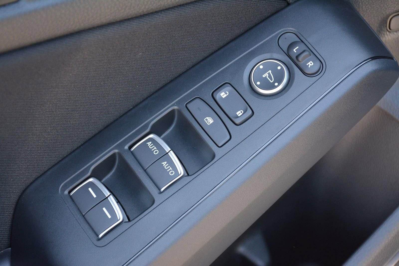 Used 2025 Honda Civic Sport image 11